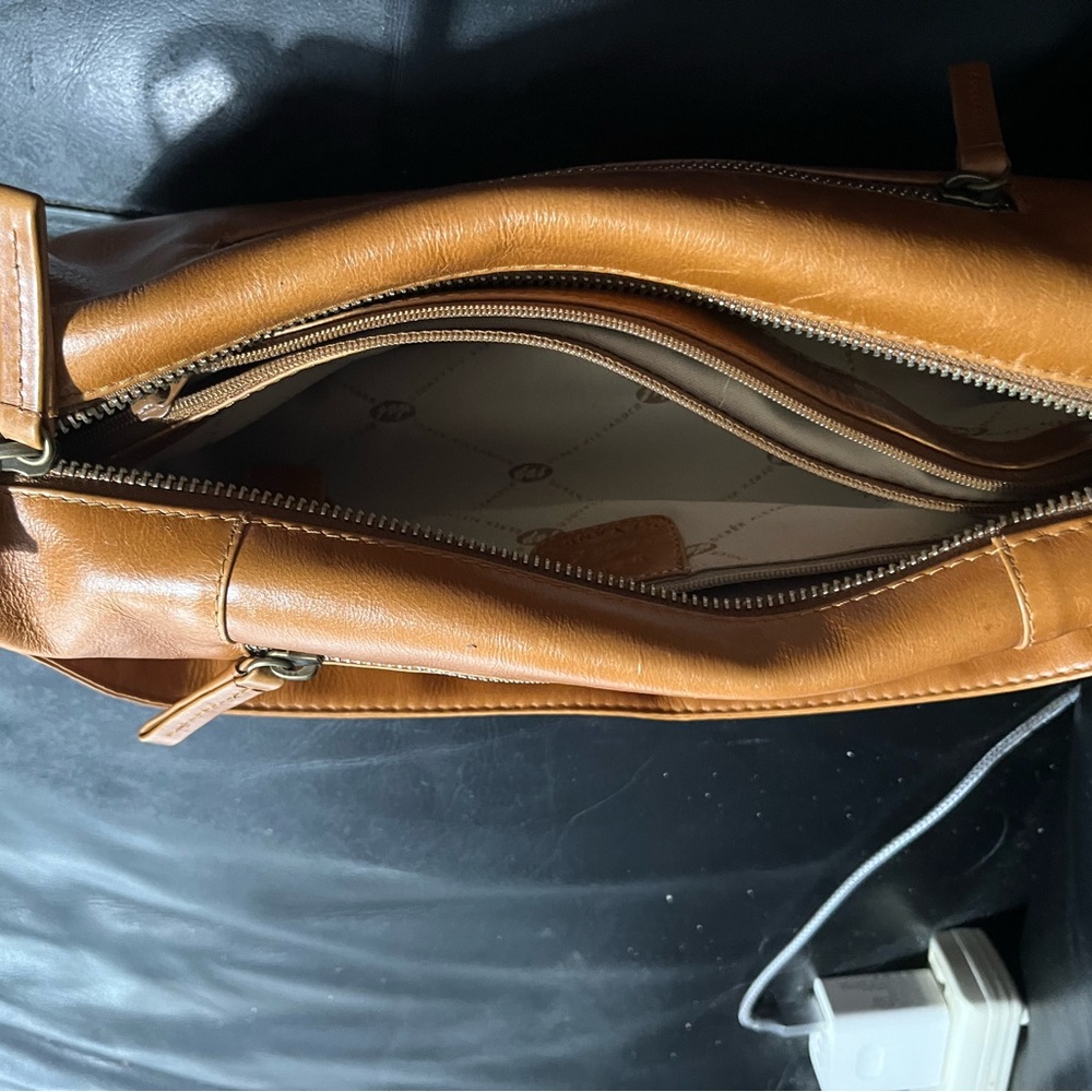 Derek Alexander Tan Leather Shoulder Bag - Picture 8 of 8